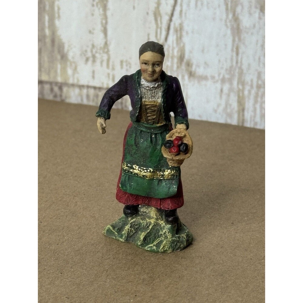 Hawthorne Village Humble Peasant Nativity Christmas Tree Old Woman Grandma 2006